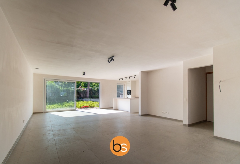 Nieuwbouwwoning met 3 ruime slaapkamers, carport en ruime berging