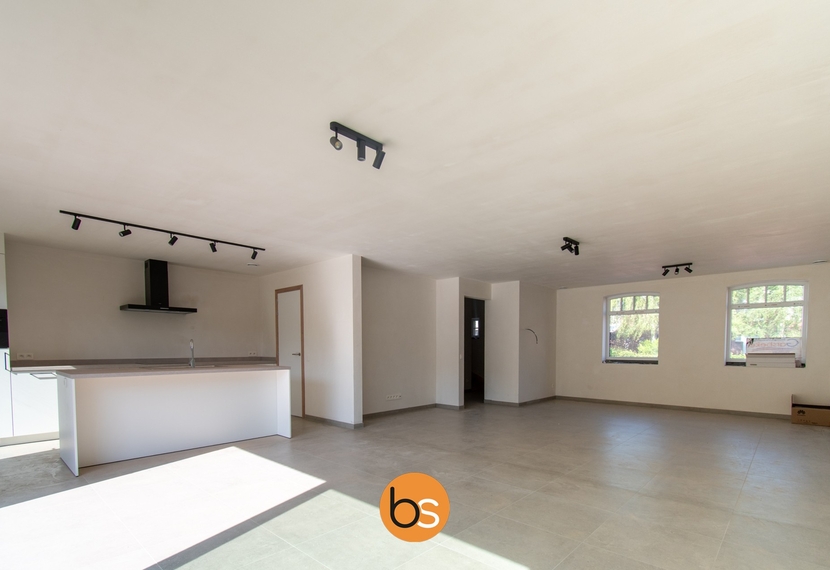 Nieuwbouwwoning met 3 ruime slaapkamers, carport en ruime berging