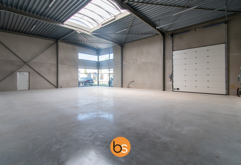 Te koop: energiezuinige loods in Sint-Eloois-Winkel (Toor) – vrij van WVI!