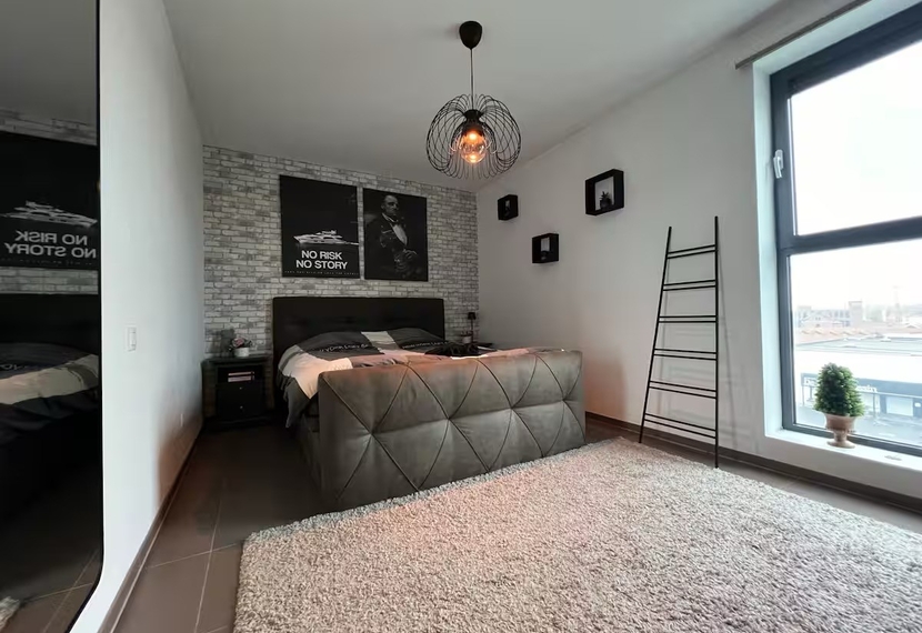 Te koop – Uniek penthouse met uitzonderlijk terras in hartje Kortrijk