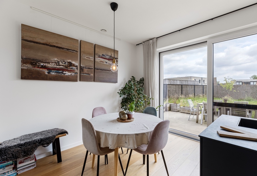 Instapklaar wonen in Rollegem — quasi nieuw, EPC A, zonnepanelen & warmtepomp