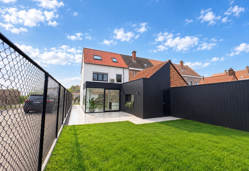 Gerenoveerde, ruime woning met 3 slaapkamers in Ledegem