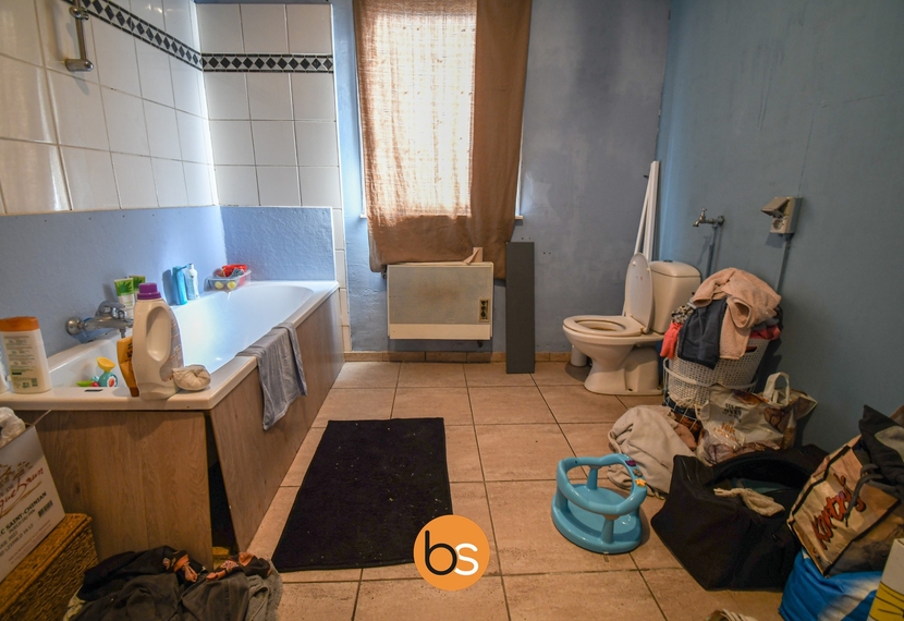 ? Ontdek deze renovatiekans in het hart van Moorsele!