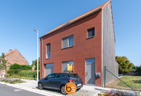 Volledig gerenoveerde woning op landelijke ligging nabij recreatiedomein Bergelen