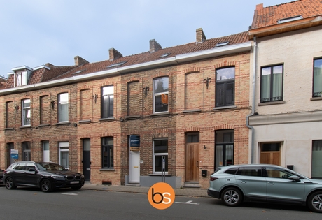 Rijwoning in het centrum van Kortrijk