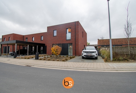 Ruime, lichtrijke nieuwbouwwoning in rustige woonwijk