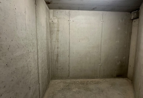 Ruime berging in ondergrondse parkeergarage