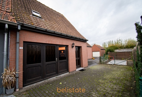 TE RENOVEREN WONING IN IZEGEM TE KOOP!