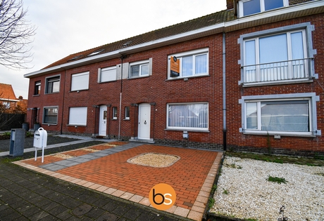 Op te frissen woning te koop in Aalbeke