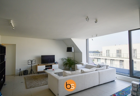Ruim lichtrijk appartement met 3 slaapkamers te Sint-Eloois-Winkel