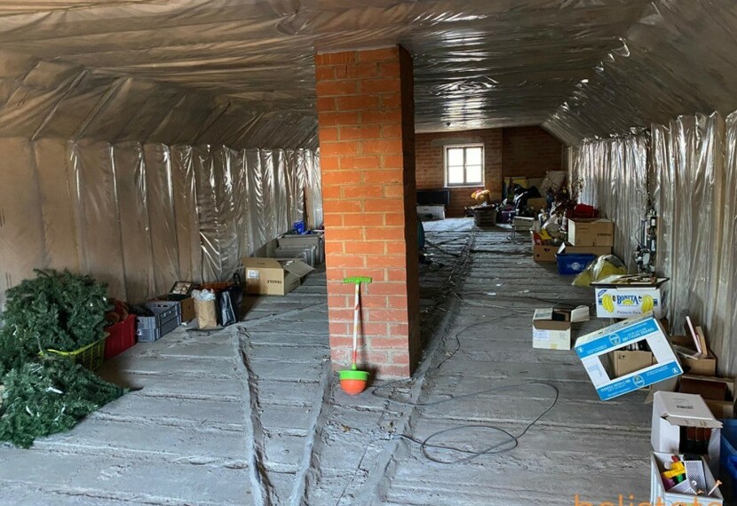 RUIME WONING MET LOODS TE KOOP