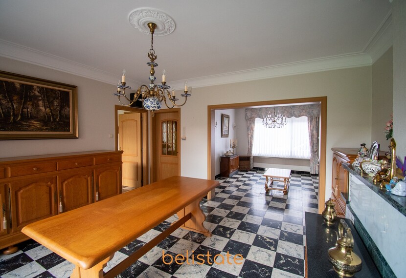 Ruime rijwoning met 4 slaapkamers en garage