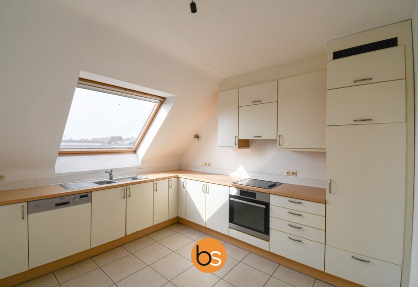 Zeer ruim appartement met 2 slaapkamers en terras