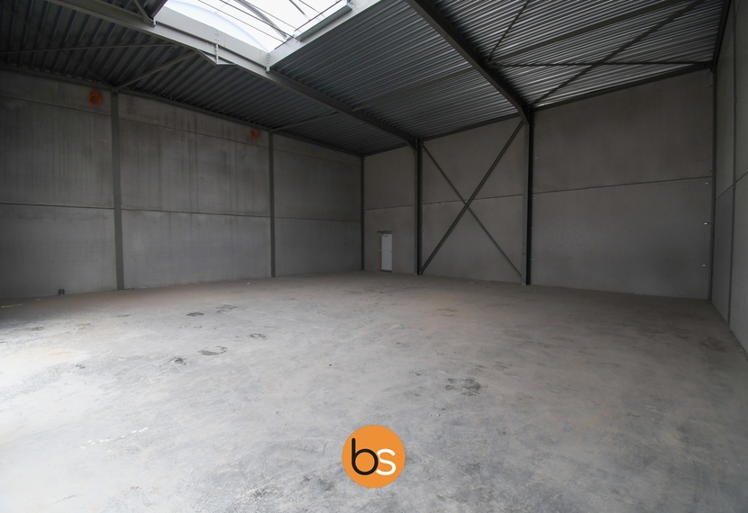 NIEUWBOUW LOODS TE HUUR