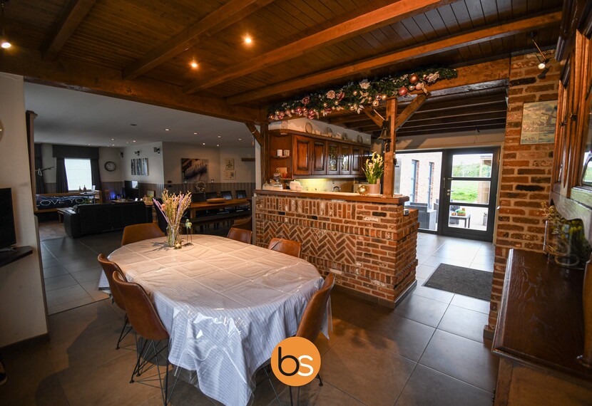 Woning met loods op een perceel van 2367m²