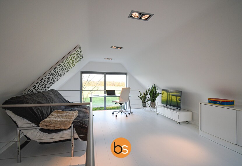 Unieke eigendom te koop in Sint-Eloois-Winkel