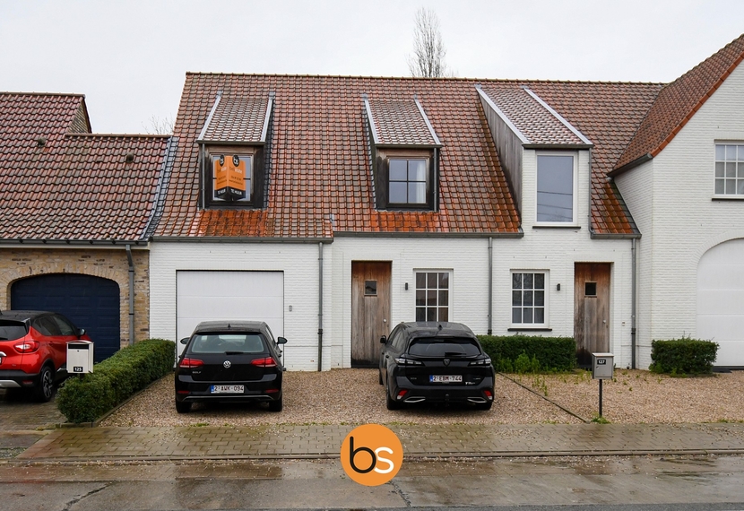 Recente woning met 3 ruime slaapkamers in Oekene