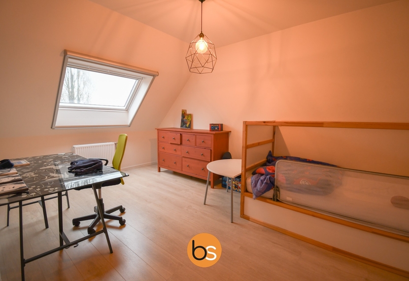 Recente woning met 3 ruime slaapkamers in Oekene