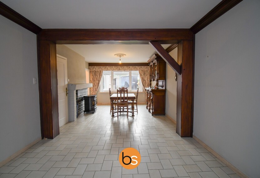 Op te frissen woning te koop in Aalbeke