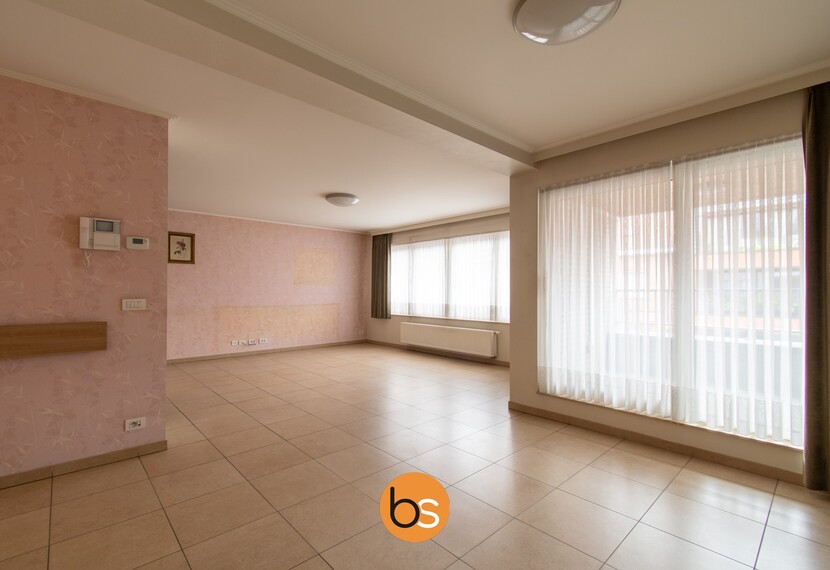 Appartement verhuurd in Sint-Eloois-Winkel