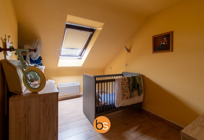 Ruim duplex appartement op centrale ligging in Sint-Eloois-Winkel
