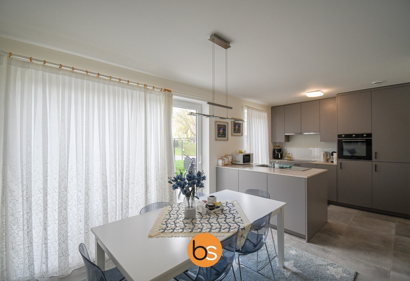 Nieuwbouwwoning met 3 zeer ruime slaapkamers