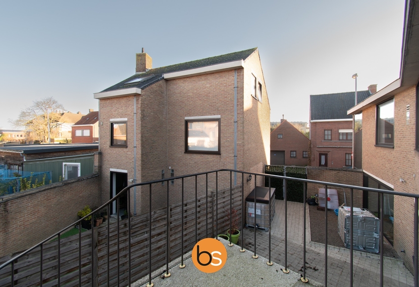 Ruime bel-etage woning met 3 slaapkamers in het centrum van Ledegem