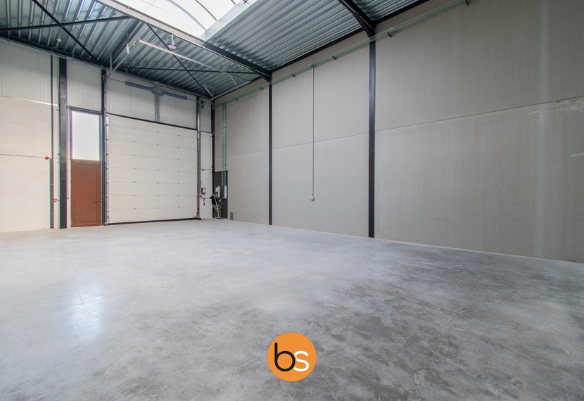 Nieuwbouwloods van 121m² in Izegem