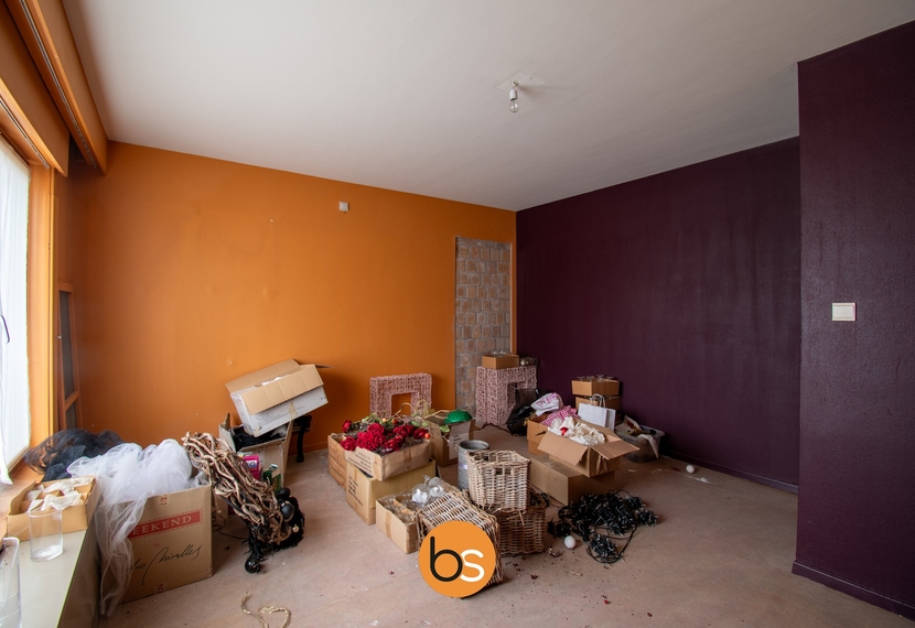 Te koop: Handelspand met woonst op toplocatie in Sint-Eloois-Winkel