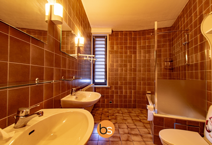 Ruime bel-etage woning met 3 slaapkamers in het centrum van Ledegem