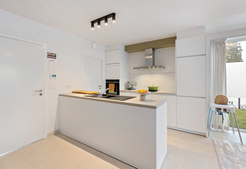 Recente, energiezuinige woning met tuin en carport in Staden – EPC A