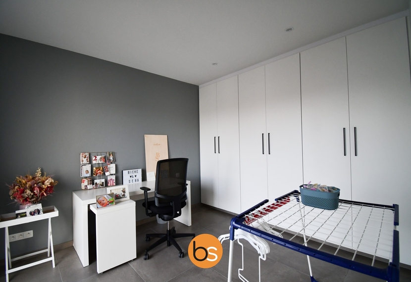 Uniek appartement te huur in het centrum van Sint-Eloois-Winkel.