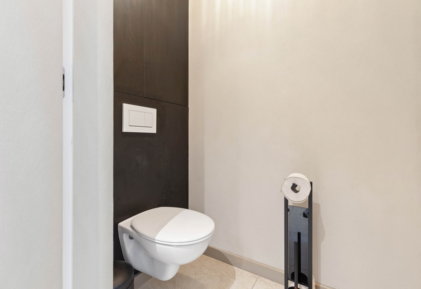 Schoolstraat 29, 8880 Rollegem-Kapelle (Ledegem) — Prachtig gerenoveerde woning met loods op 482 m²