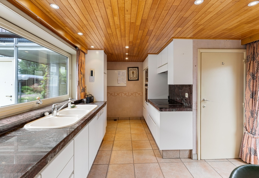 Karaktervolle architectenvilla op een royaal perceel van 1.286 m² getekend door architect Piet Pauwels