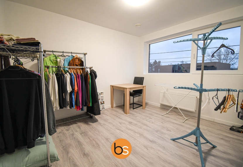 Nieuwbouwwoning met 3 ruime slaapkamers in het centrum van Oekene