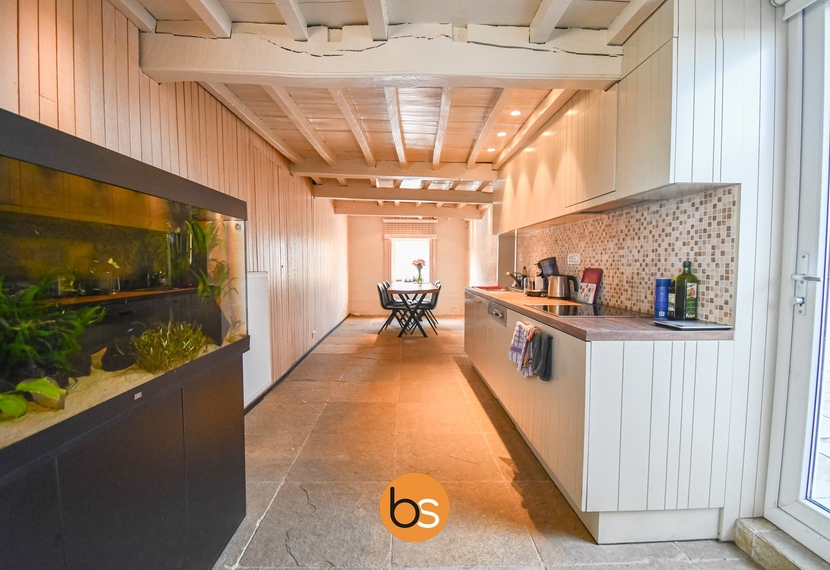 Landelijk gelegen woning met 2 slaapkamers, ruime tuin en weiland