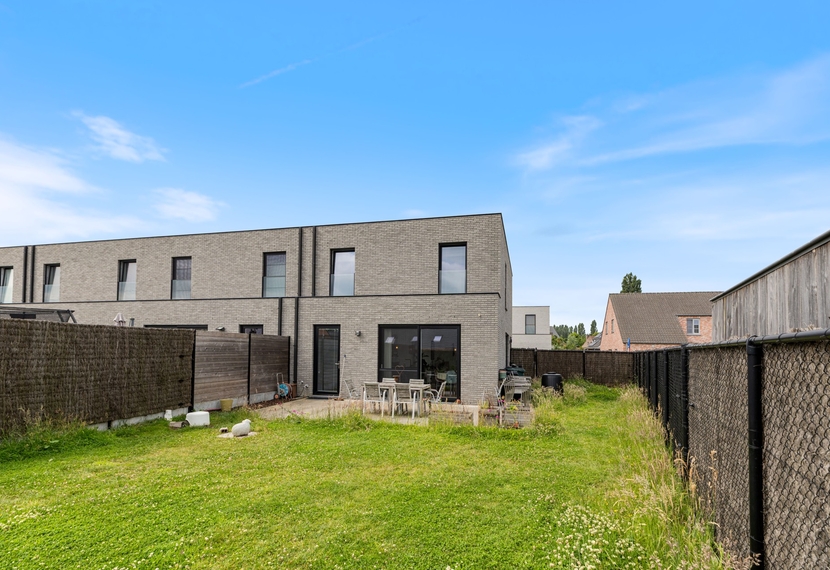 Instapklaar wonen in Rollegem — quasi nieuw, EPC A, zonnepanelen & warmtepomp