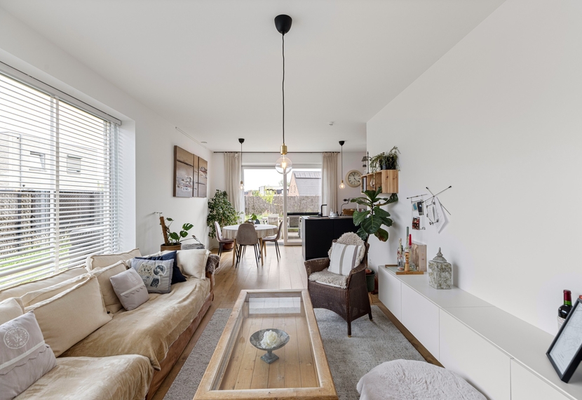 Instapklaar wonen in Rollegem — quasi nieuw, EPC A, zonnepanelen & warmtepomp
