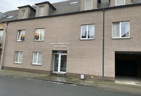 Appartement nabij centrum Bissegem met autostaanplaats