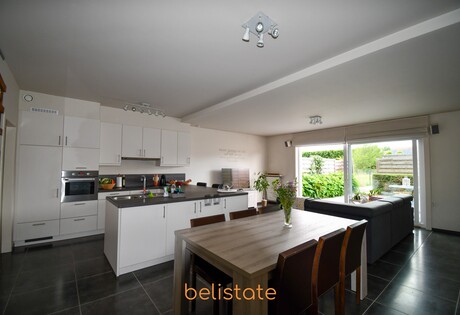 Appartement met ruim terras te huur