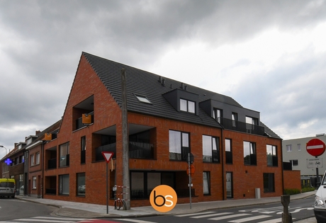 Ruim appartement op 2e verdieping met 3 slaapkamers en ruime terrassen