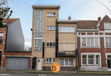 Gelijkvloers appartement met ruim terras