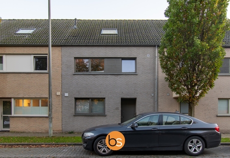 Zeer ruime, energiezuinige rijwoning vlakbij het park in Heule