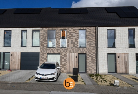 Nieuwbouwwoning met 3 zeer ruime slaapkamers