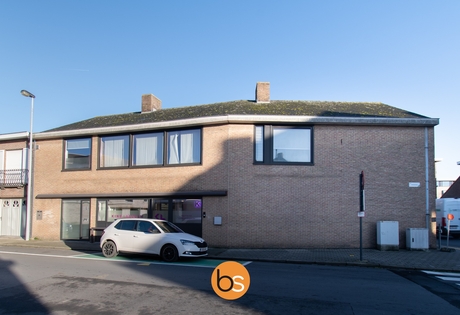 Ruime bel-etage woning met 3 slaapkamers in het centrum van Ledegem