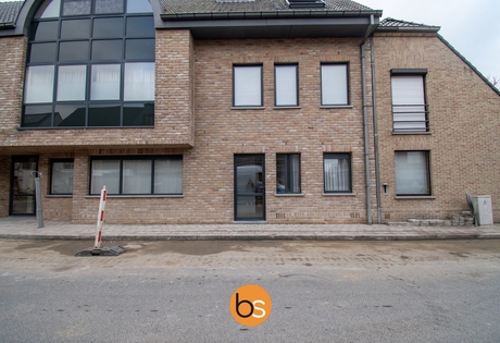 Gelijkvloers appartement met 2 slaapkamers in Sint-Eloois-Winkel