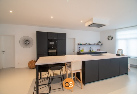 Ruim appartement in het centrum van Dadizele